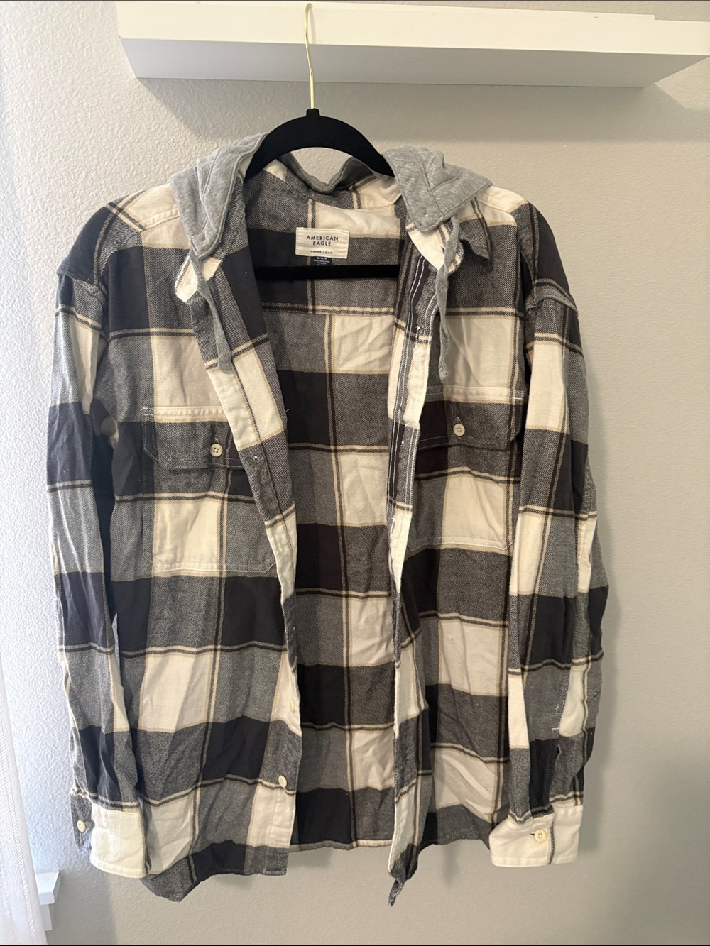 American Eagle Gray & Cream Plaid Hooded Flannel